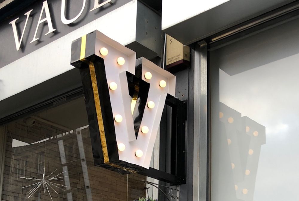 Custom Letter Projecting Signs Glasgow Lightboxes, signs Glasgow, Sign Makers Glasgow, Signage Glasgow, Signage Company Glasgow, Lanarkshire, Edinburgh